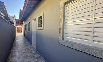 Imagem 4: Casa Nova com Piscina - 2 Dorm / sendo um suíte