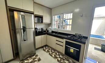 Imagem: Sobrado Com Piscina Individual - 50 metros