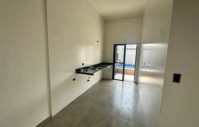 Imagem 2: Casa Nova com Piscina - Lado Praia