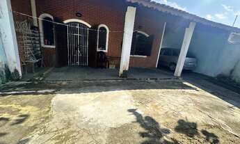 Imagem 2: Casa Terreno inteiro com Edícula - Próximo a Praia