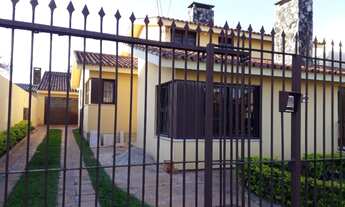 Imagem 2: 3 dormitórios, 1 suítes, 2 banheiro, 1 vaga na garagem