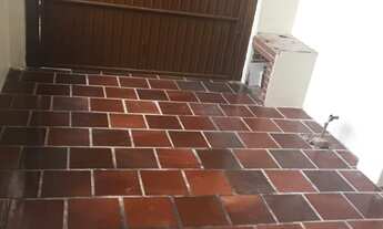 Imagem 3: 3 dormitórios, 2 banheiro, 1 vaga na garagem, 200M² de Área Construída, 252M² de Área Tota