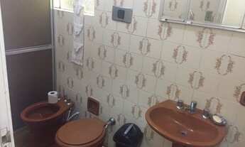 Imagem 7: 3 dormitórios, 2 banheiro, 1 vaga na garagem, 200M² de Área Construída, 252M² de Área Tota