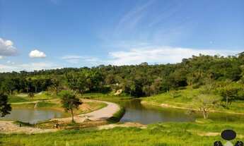 Imagem 5: Linda Chácara à Venda de 20.000m2 com Lagoa, na área de mata atlântica, local com exuberan
