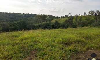 Imagem 3: OPORTUNIDADE IMPERDÍVEL! Sítio de 21.295m2 à venda, com linda vista para montanhas, por 48