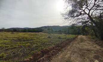 Imagem 4: Imperdível: Chácara à venda em Moeda-MG, bairro Lajes, com 1.000m² de área!