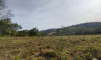 Imagem 2: Imperdível: Chácara à venda em Moeda-MG, bairro Lajes, com 1.000m² de área!