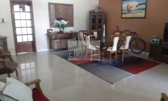 Imagem 2: 3 dormitórios na Rua Dos Papagaios