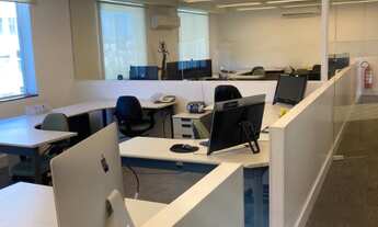 Imagem: Ampla Cobertura Comercial de 200m² no Centro