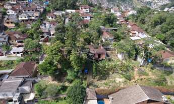 Imagem 4: Terreno à venda em Petrópolis-RJ, na Castelanea, com 927,96m² de área! Venha conferir!