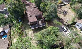 Imagem: Terreno à venda em Petrópolis-RJ, na Castelanea