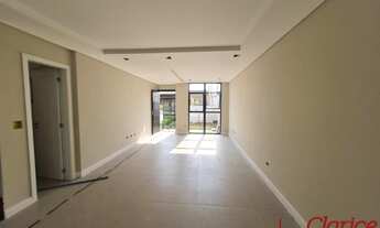 Imagem 6: Excelente sobrado no Centro de São José dos Pinhais e ao lado de Curitiba. Na mesma quadra