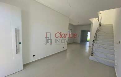 Imagem 2: Sobrado de 3 Quartos com 5 Vagas na Cidade Jardim, São José dos Pinhais-PR: Oportunidade n