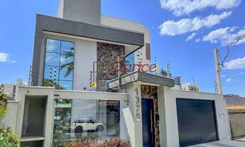 Imagem: Mansão moderna no bairro São Pedro em