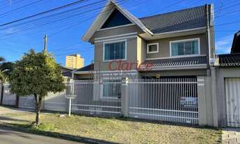 Imagem: Sobrado com 4 quartos, piscina e edícula