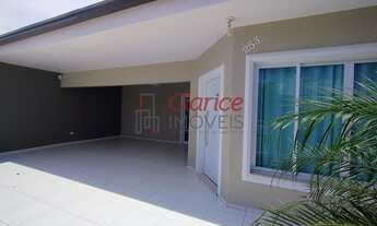 Imagem: Casa térrea com mezanino, 3 quartos e 229m²