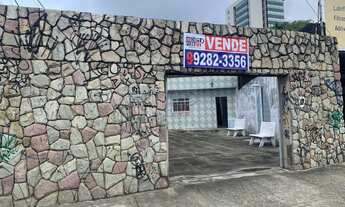 Imagem: CASA NA AV. ANTONIO DE GOES