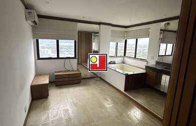 Imagem 7: Vendo Cob Alfa 1, na Praia da Barra, nascente, vista mar, montanhas e lagoa, indevassável