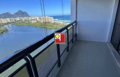 Imagem 6: Vendo 2Q(1S), depend, 2 vagas, na Praia da Barra, alto, nascente, cozinha grande, área ser