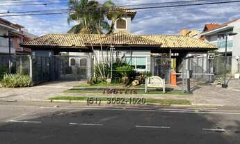 Imagem: Imperdível casa em condomínio de luxo