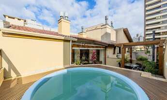 Imagem 2: Cobertura de Luxo no Petrópolis: 3 Quartos, 1 Suíte, Mobiliada com Piscina - Porto Alegre