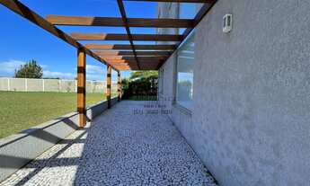 Imagem 3: Casa de luxo em condomínio à venda em Capão da Canoa-RS, com 4 quartos, 4 suítes e 210m² d