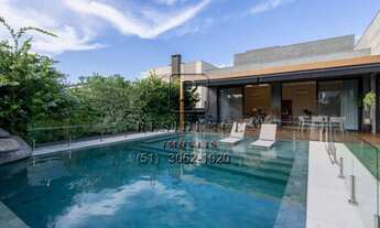 Imagem 3: Luxuosa Casa em Condomínio à Venda em Belém Novo, Porto Alegre-RS: 5 Quartos, 4 Suítes, 3