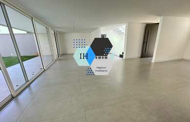 Imagem 7: Casa de Luxo no Condomínio no Campo Belo: 4 quartos, 4 suítes, 2 salas, 6 banheiros, 4 vag