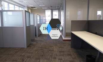 Imagem 6: Conjunto Comercial para locação de 272m2 com bancadas e estações de trabalho e 08 vagas