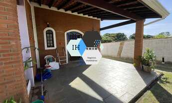 Imagem 2: 3 dormitórios, 2 suíte, 6 vagas na garagem, 250M² de Área Construída