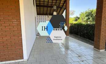 Imagem 7: 3 dormitórios, 1 suítes, 4 vagas na garagem, 250M² de Área Construída