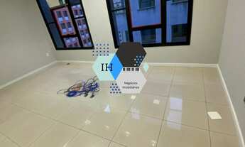 Imagem 4: Sala Comercial na Vila Olímpia, São Paulo-SP: 3 salas, 3 banheiros, 4 vagas, 150m². Venha