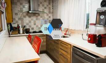 Imagem 3: 3 dormitórios, 1 suítes, 3 banheiro, 2 vagas na garagem, 105M² de Área Construída