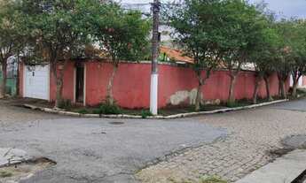 Imagem: Casa Térrea, muito bem localizada, Próximo