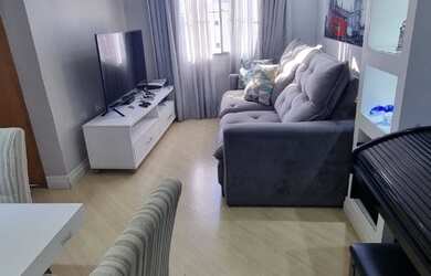 Imagem 3: Apartamento com 2 dormitórios - recém reformado // em andar alto // bairro Vila Irmãos Ar