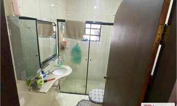 Imagem 5: Casa com um excelente quintal e excelente localização