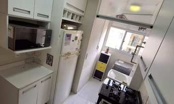 Imagem 7: Lindo apartamento com sacada, armários e ótima localização