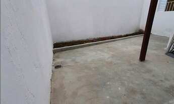 Imagem: Apartamento próximo ao metrô, com quintal