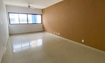 Imagem 2: Apartamento com 3 dormitórios no quarteirão da praia - Embaré//Santos