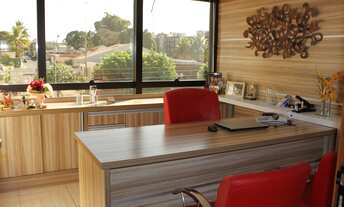 Imagem: Predio comercial com 4 andares e 440 metros