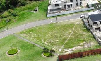 Imagem 2: Invista no futuro: Terreno de 677m² no Jardins Veneza com projeto de casa assinado. Aprove