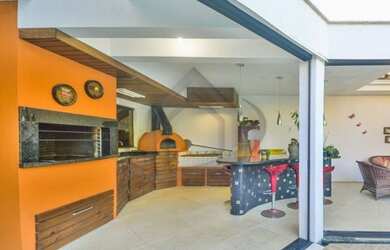 Imagem 4: CASA RESIDENCIAL em PORTO ALEGRE - RS, HÍPICA