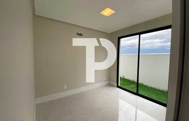 Imagem 5: Casa de luxo em condomínio: 4 quartos, 3 suítes, 2 salas, 5 banheiros, 4 vagas, 290m² em R