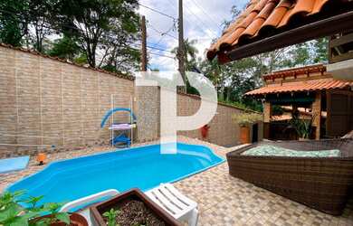 Imagem 3: Imperdível Casa à Venda em Itatiaia-RJ, Alto Penedo! 4 Quartos, 2 Suítes, 2 Salas, 4 Banhe