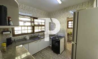 Imagem 5: Imperdível casa à venda em Itatiaia-RJ, Alto Penedo, com 6 quartos, 3 salas, 2 banheiros e