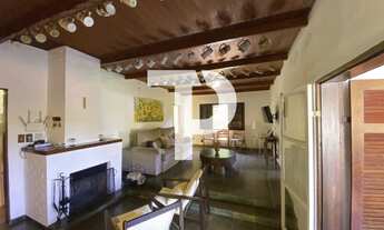 Imagem 5: Casa à venda em Itatiaia-RJ, Alto Penedo: 7 quartos, 1 suíte, 4 salas, 4 banheiros, 3 vaga