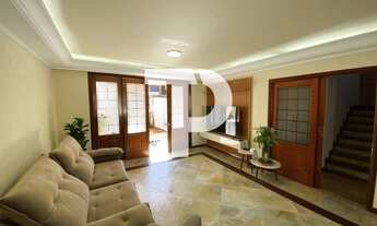 Imagem 2: Casa à venda em Resende-RJ, bairro Montese: 3 quartos, 1 suíte, 2 salas, 3 banheiros, 4 va