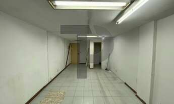 Imagem: Sala comercial à venda no Centro de Resende-RJ