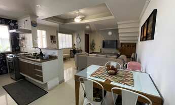 Imagem 3: Casa Duplex com 3 quartos sendo 1 suíte, varanda no segundo andar com lavanderia! Muito es