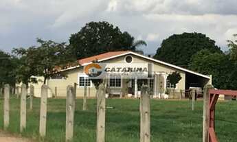 Imagem: Rancho para criação de cavalos em Itu-SP